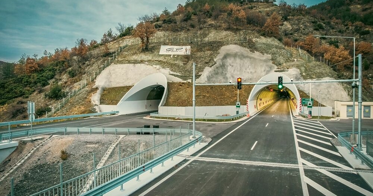 Снимка МРРБ Движението през тунел Железница на магистрала Струма ще бъде