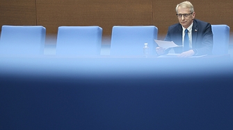 Имаш среща с Бойко Борисов а те посреща Делян Пеевски Така