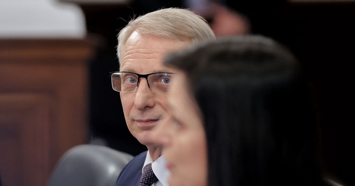 Преговорите за правителство между преговорните екипи на ГЕРБ и Продължаваме