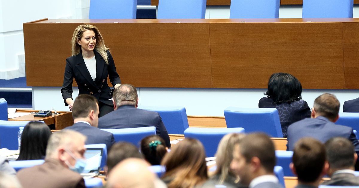 Не, ГЕРБ не бламирала парламентарната комисия, която обследва дейността около