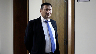 И Борислав Сарафов няма да откликне днес на поканата на парламентарната