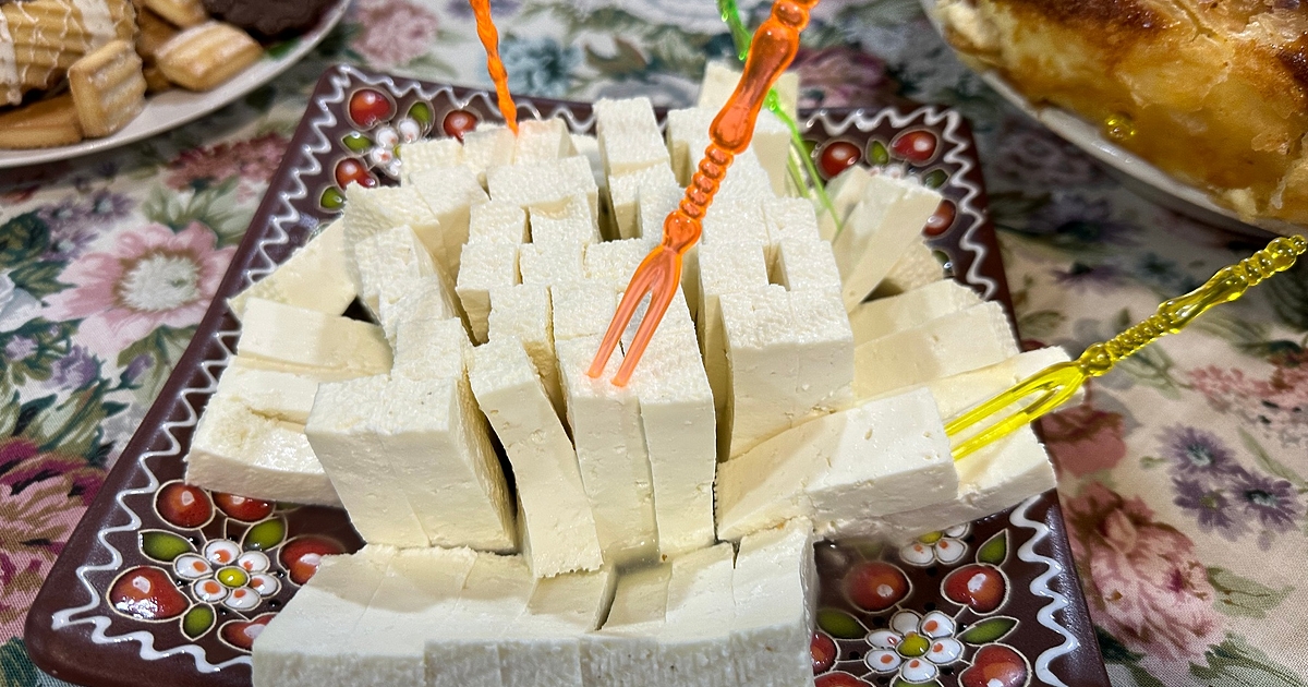 Вкъщи не може да се различи млечният продукт от имитиращия.Това