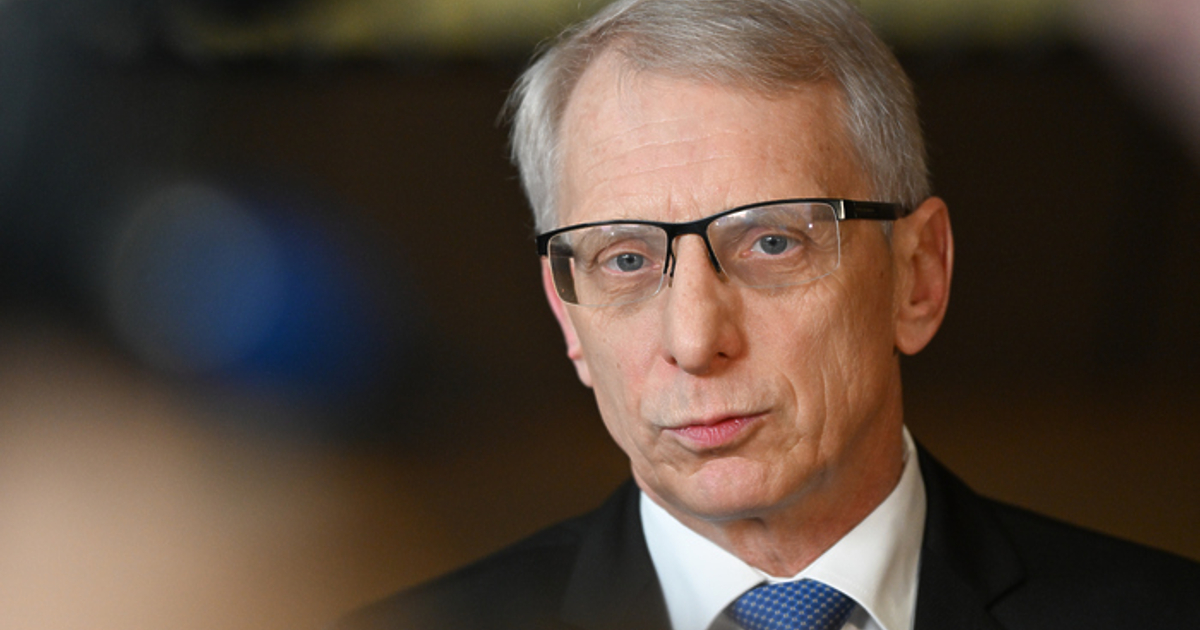 Преди девет месеца ГЕРБ-СДС дадоха дума - че ще има ротация. Сега