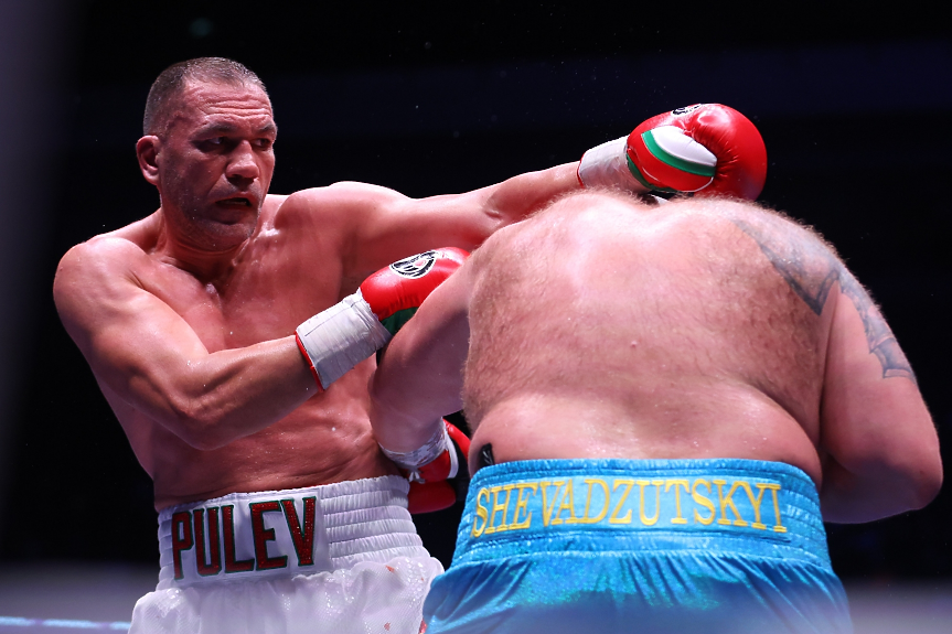 Кубрат Пулев спечели титла на WBA с победа над украинеца Шевадзуцкий (СНИМКИ)
