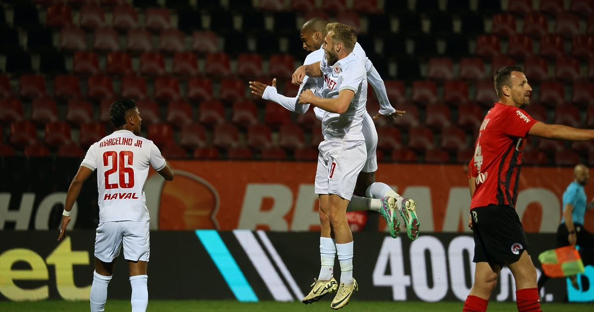 ЦСКА-София победи Локомотив в едно от столичните дербита от 26-ия