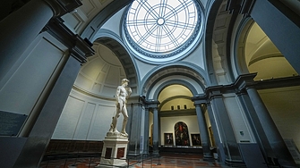 Давид на Микеланджело е забележителна фигура в италианската култура още