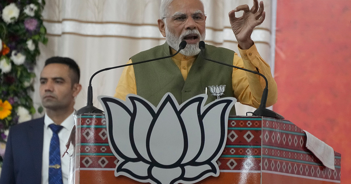 Няколко месеца преди парламентарни избори в Индия премиерът Нарендра Моди изпълни