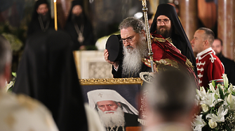 България изпраща патриарх Неофит