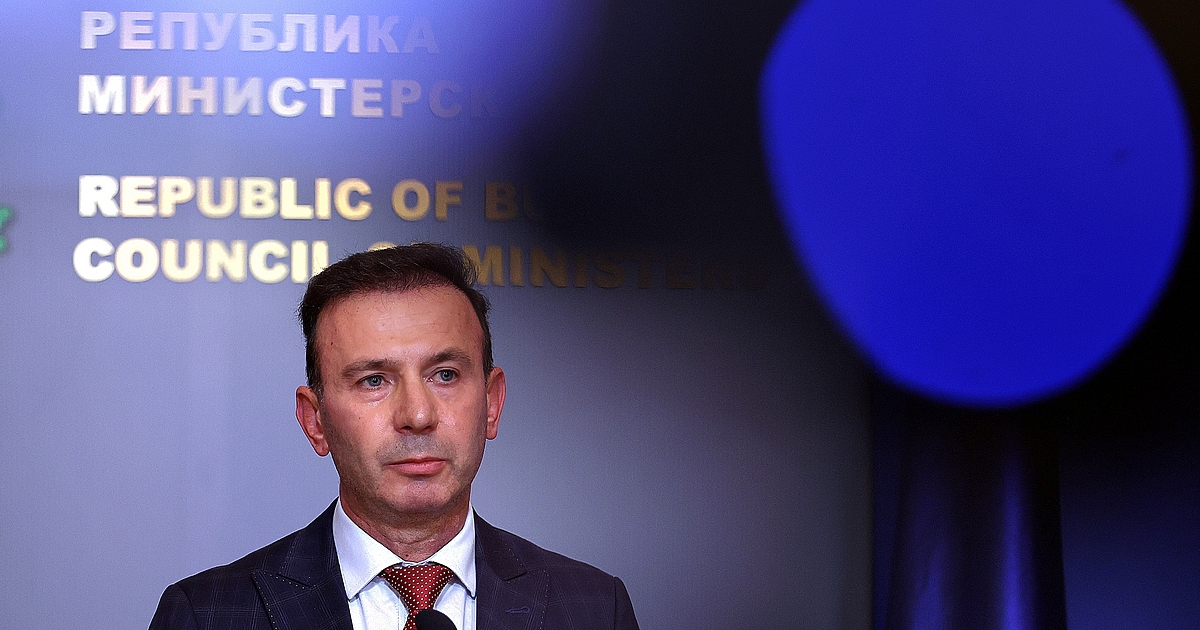 Без изненада: след като часове след клетвата си служебното правителство