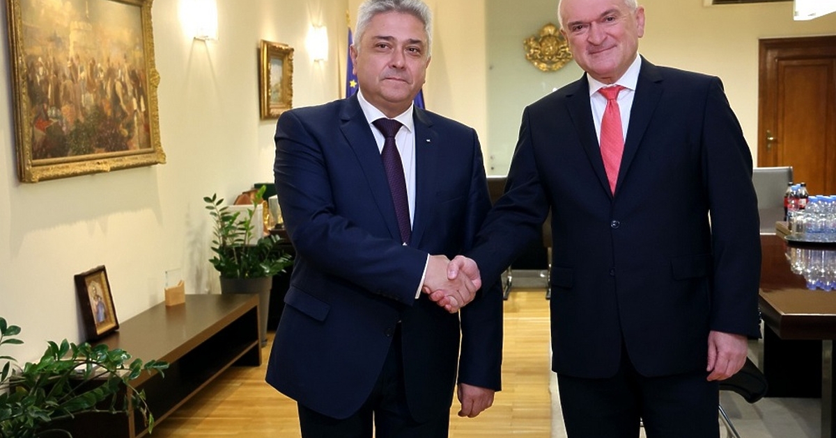 Премиерът Димитър Главчев прие поста министър на външните работи от