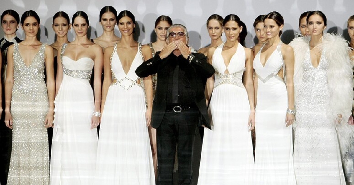 Прочутият италиански моден дизайнер Роберто Кавали почина на 83-годишна възраст в дома