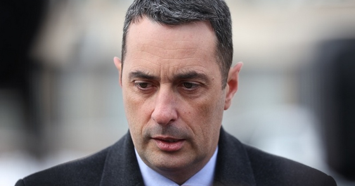 Нова седмица, нов служебен кабинет. Който обаче си действа постарому