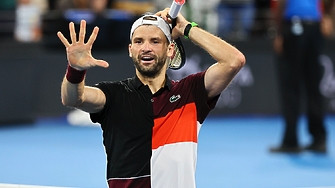 Списание Australia Tennis Magazine публикува дълго и много интересно интервю с