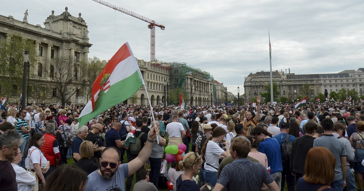 14 години, след като унгарският премиер Виктор Орбан отново се