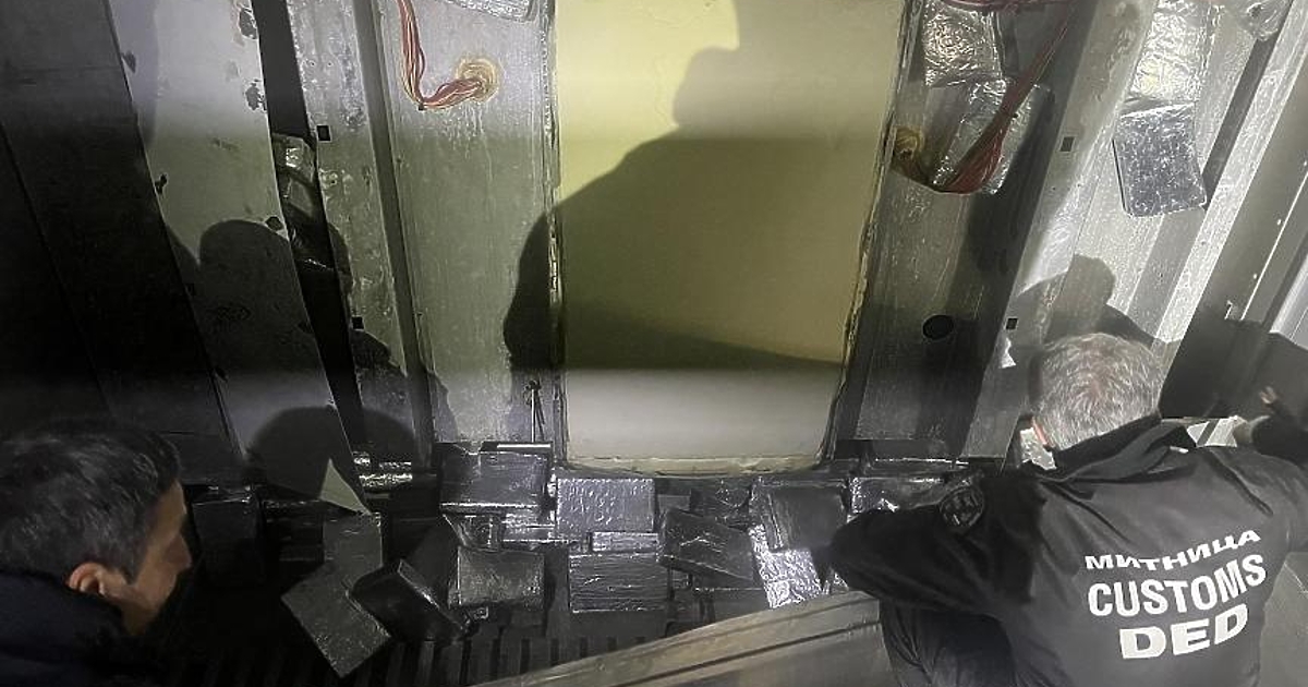 Петя Банкова е с много високи морални качества. Винаги е