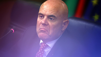 Временната парламентарна комисия за Нотариуса изслушва бившия главен прокурор Иван Гешев който