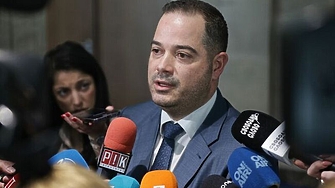 Съпредседателят на Продължаваме промяната Кирил Петков е искал за шеф