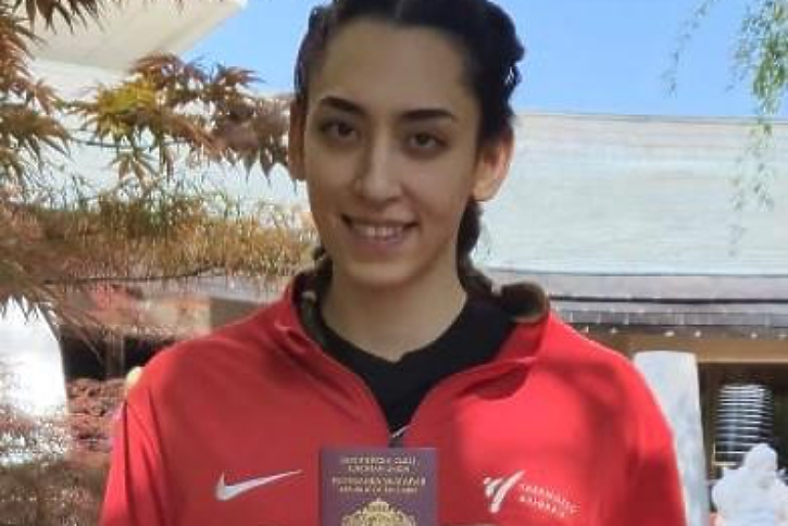 Иранската спортна звезда и бежанка Кимия Ализаде взе български паспорт