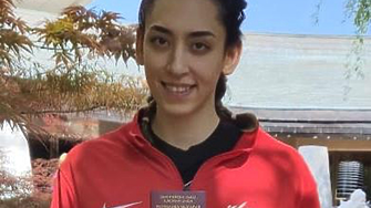 Иранската спортна звезда и бежанка Кимия Ализаде взе български паспорт