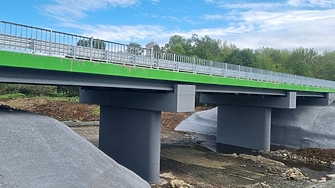 Завърши строителството на новия мост на пътя Царево Ахтопол От
