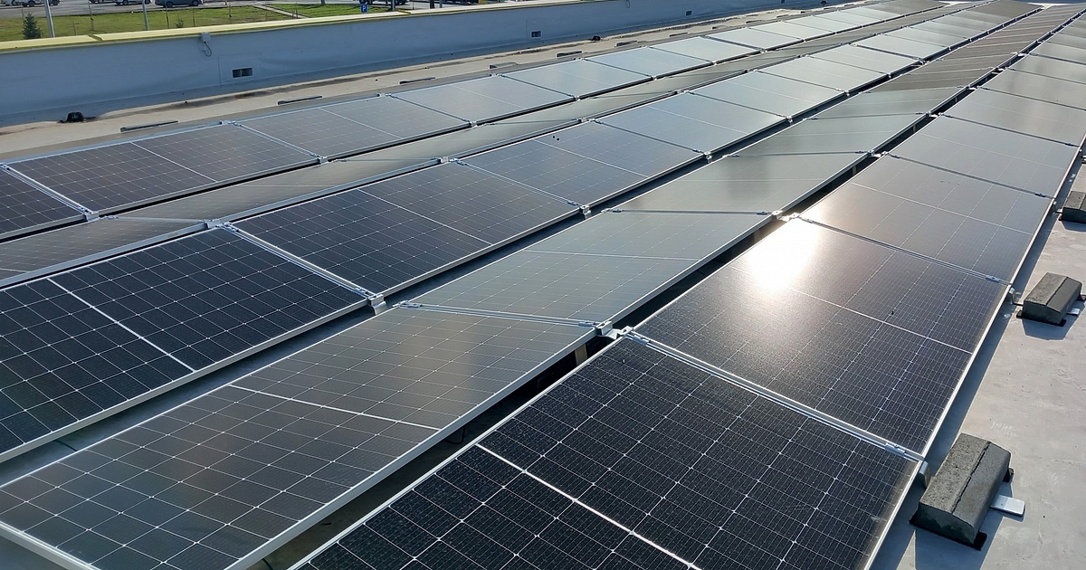 Гърция купува фотоволтаични паркове в България, съобщи държавната телевизия ЕРТ,