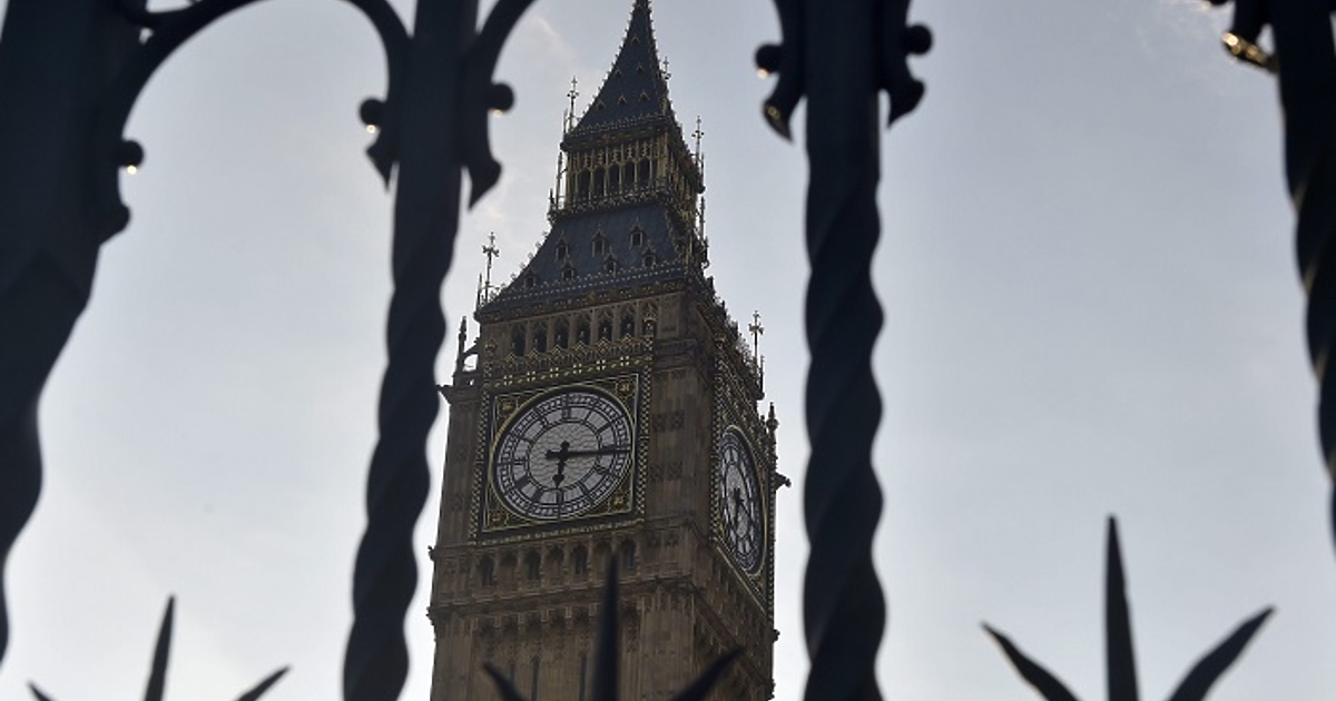 Икономиката на Великобритания се възстановява с ръст, който е по-висок