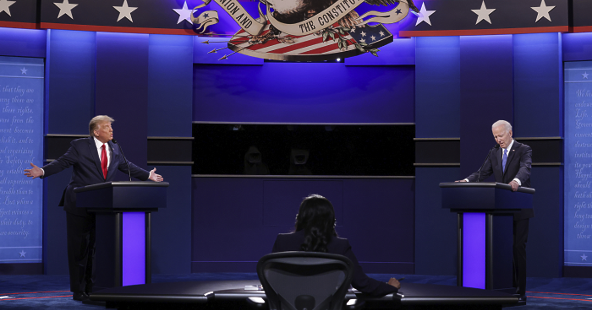 Публичният рейтинг на президента на САЩ Джо Байдън се срива