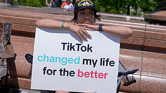 Сенатът в САЩ прие законопроект който дава на TikTok следния ултиматум или приложението трябва
