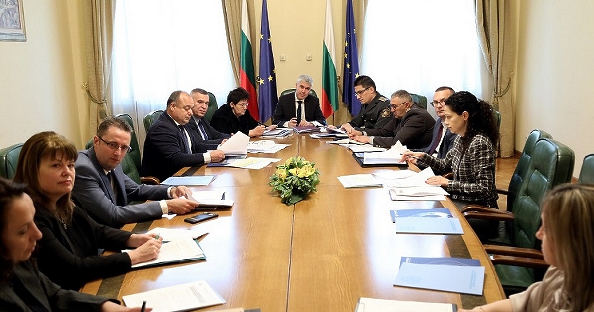 Със заповед на министър-председателя Димитър Главчев бяха създадени междуведомствени работни
