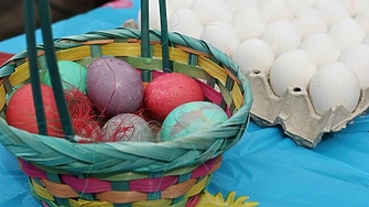 Необходимите средства за задължителните елементи от трапезата за Великден възлизат