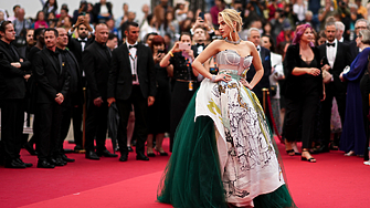 Българската актриса Мария Бакалова стъпи на червения килим на тазгодишния