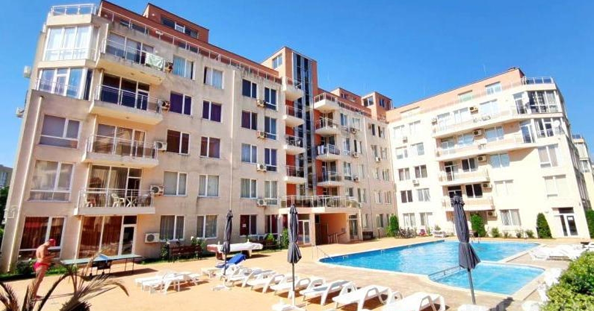 Управител на комплекс в курорта Слънчев бряг си пълнен басейна от