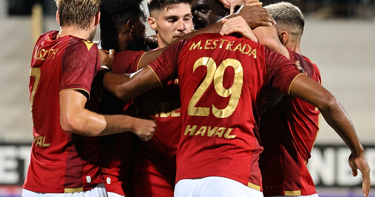 УЕФА наложи глоба от 450 000 евро на ЦСКА-София. Тимът се