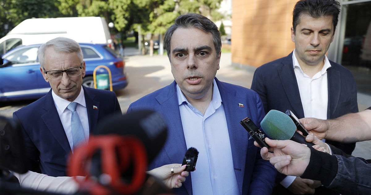 “Виждаме, че ГЕРБ реално са обратно на власт от един