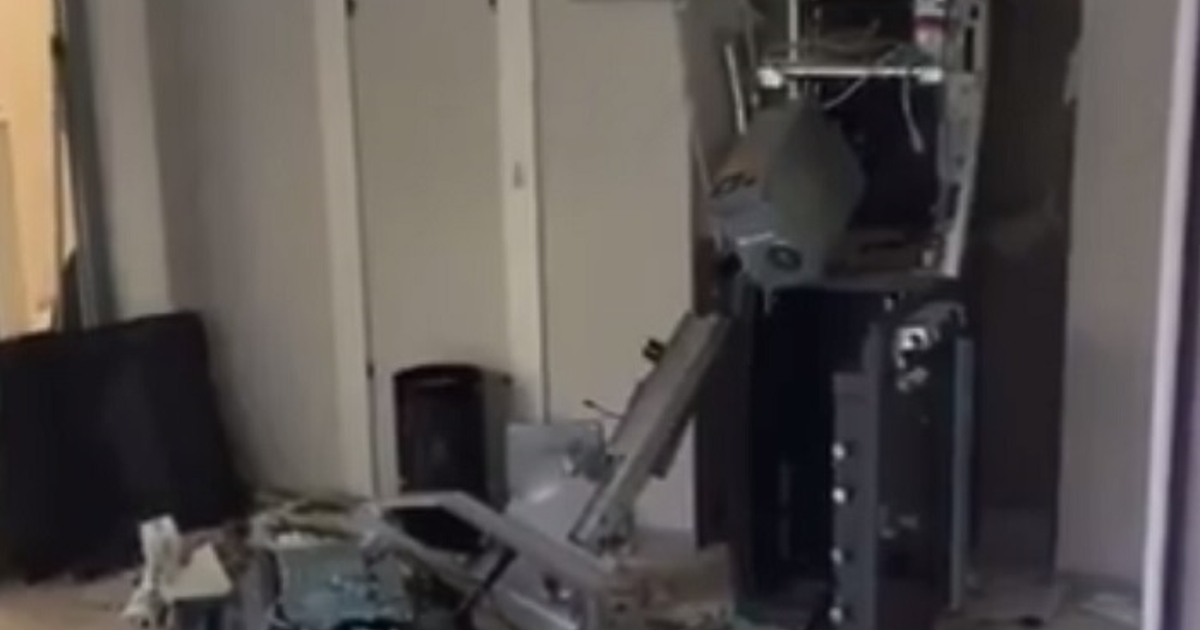 Абсурден опит за въоръжен грабеж е станал в град Шивачево.