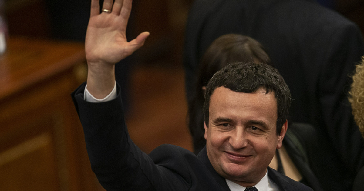 ЕС и САЩ са твърде меки спрямо Сърбия и трябва да