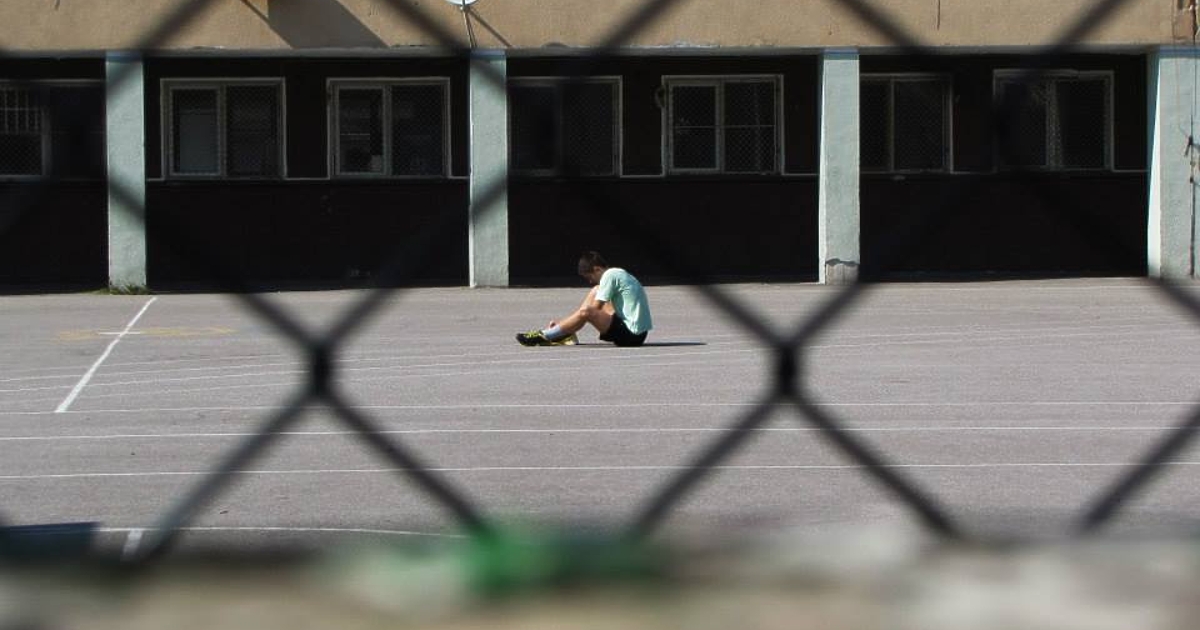 Ученик е ударил учител в коремната област, по сигнала работи