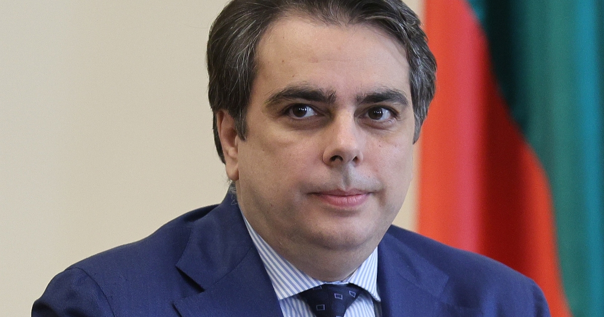 Не. Не, не...Така съпредседателят на Продължаваме промяната и водач на