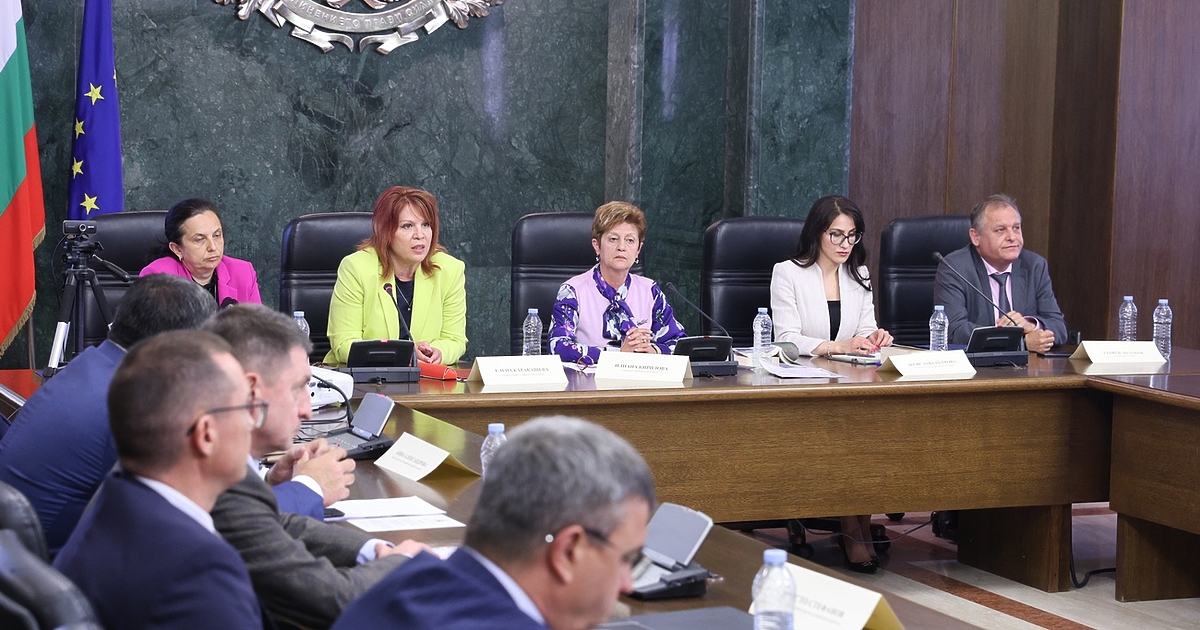 Години наред се поставят едни и същи въпроси, понякога има