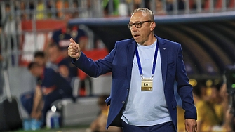 Илиан Илиев подписа нов договор с Българския футболен съюз който