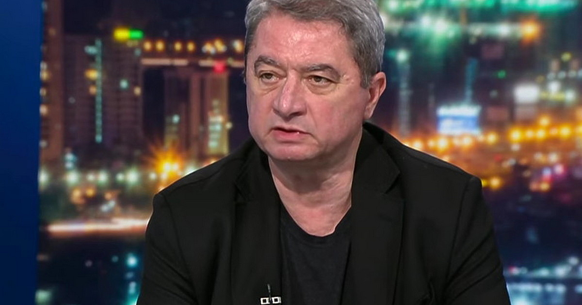 Емануил Йорданов е роден на 10 август 1960 г. в