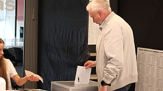 Около 15 000 души работят за организирането и провеждането на