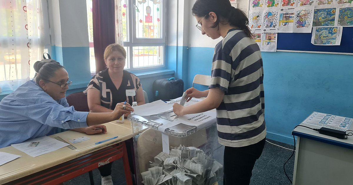 Сравнително слаба е избирателната активност в Анкара на днешните избори