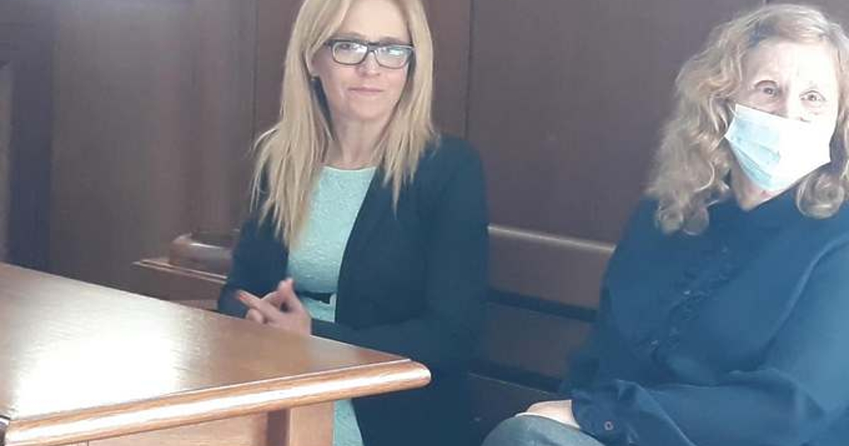 Чувствата са смесени. Щастлива съм, тъй като мога да видя