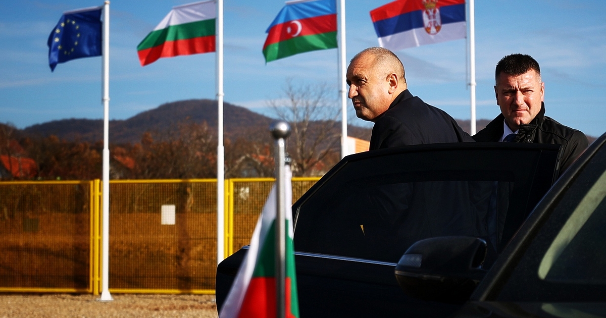 Президентът Румен Радев изчака официалното решение на Министерския съвет, което