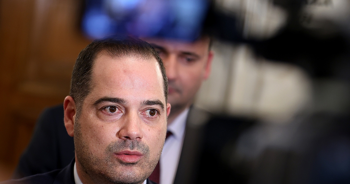 Обидени и изненадани. В тези две категории като че влизаха