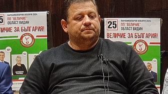 Последно като проверих във Фейсбук имам над 1800 приятели така