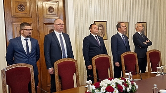 Лидерът на Възраждане Костадин Костадинов заяви че иска да направи