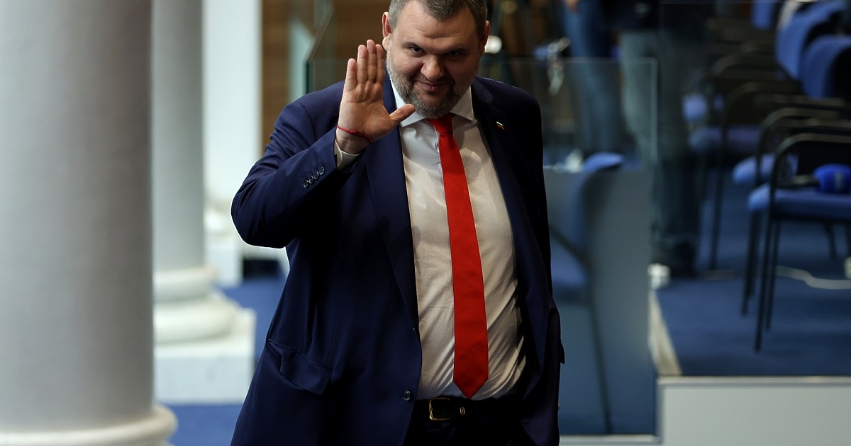 Сутринта на 26 юни Марк Рюте, очаквано, бе избран за