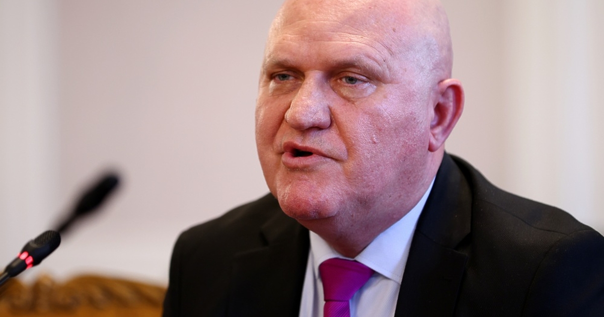 Учениците в 10-ти клас са изкарали средно 49,4 точки по български